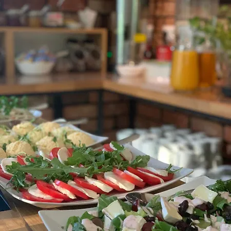 Alojamento de Acomodação e Pequeno-almoço U Przyjaciol - *